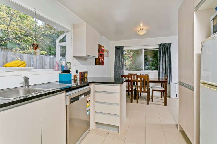 13 Tesla Place Totara Vale_6