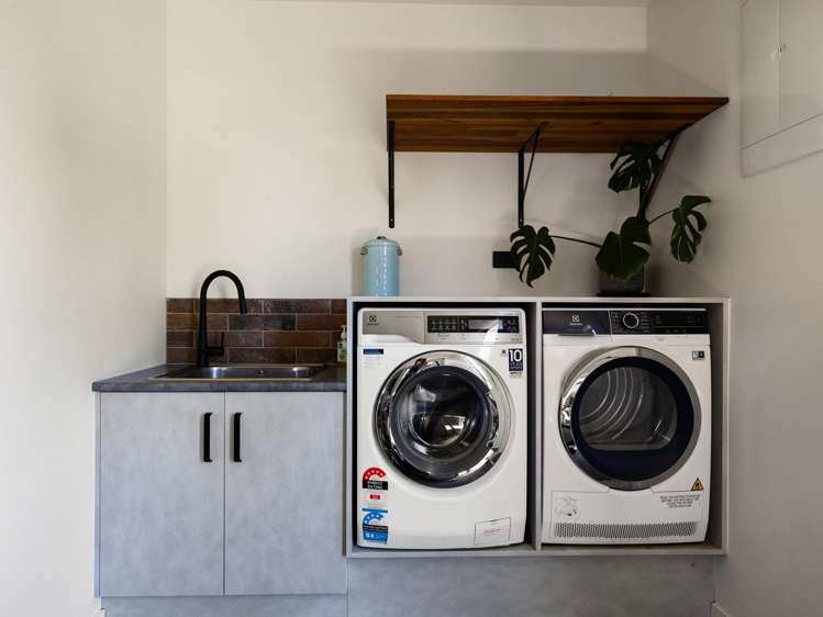 22C Deseret Road Temple View_22