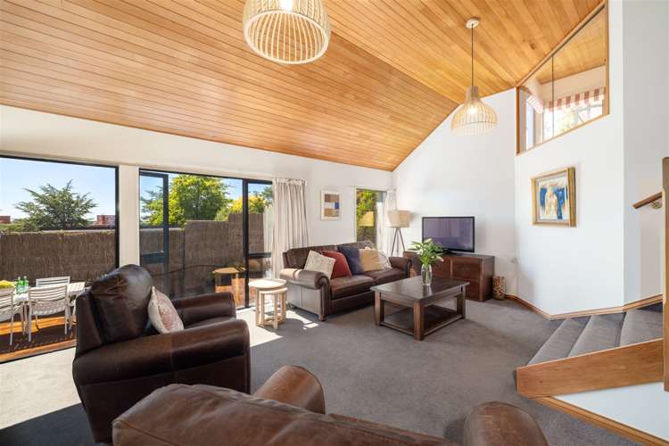 13 Nehru Place Cashmere_8