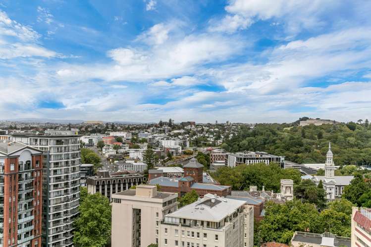 2113/10 Waterloo Quadrant Auckland Central_11