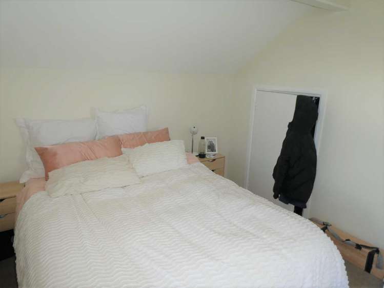 106 Idris Road Bryndwr_11