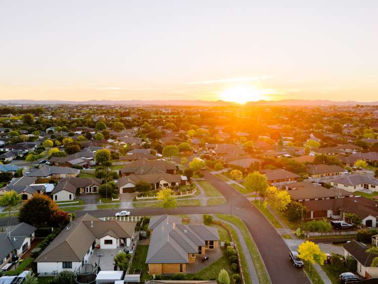 2 Miers Glade Rototuna North_1