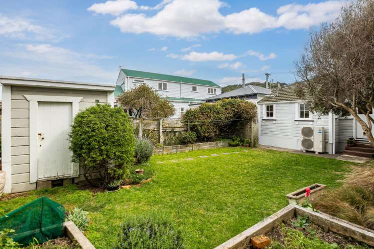 107 Onepu Road Lyall Bay_1