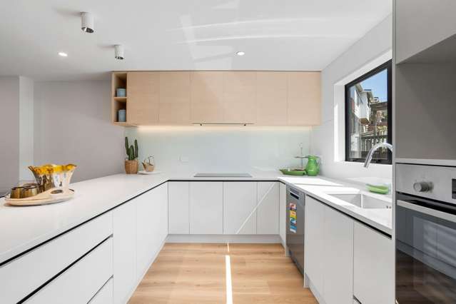 9/26 Morton Avenue Forrest Hill_3