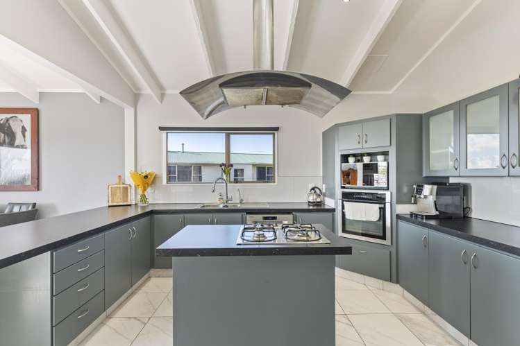 129 Parklands Avenue Bell Block_21