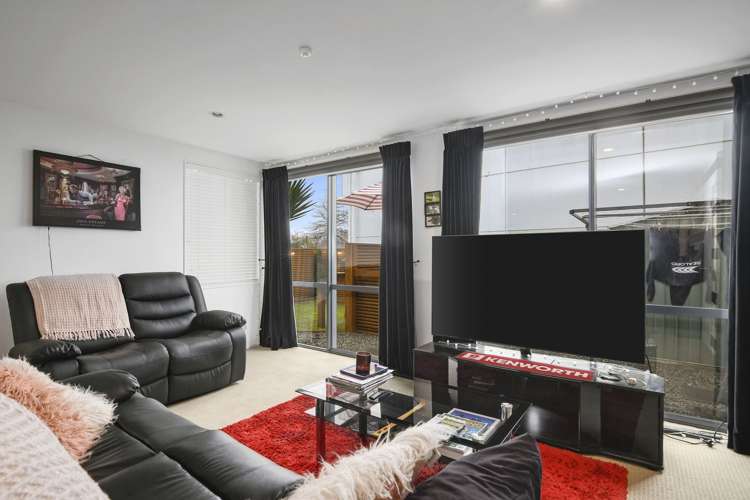 1 Rochdale Way Stoke_14