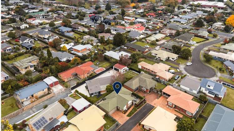 6 Longford Court Forest Lake_18