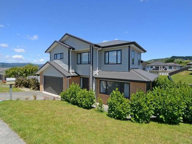 124 Kirton Drive Riverstone Terraces_1