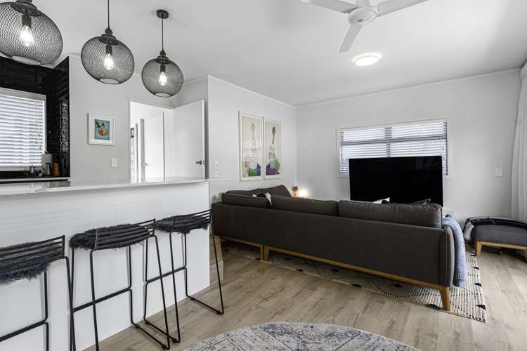 36a Millers Road Brookfield_14