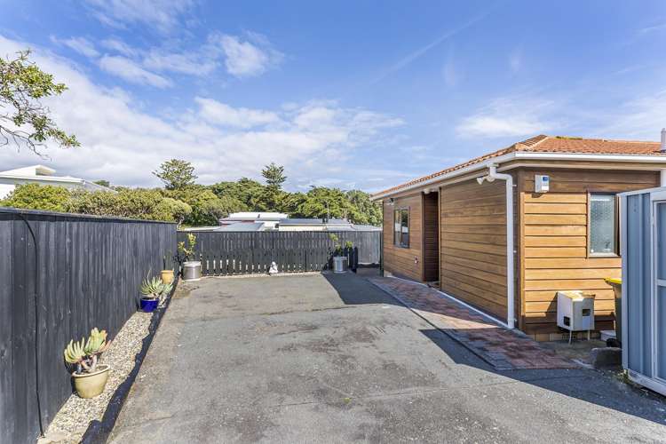 4C Richard Street Titahi Bay_17