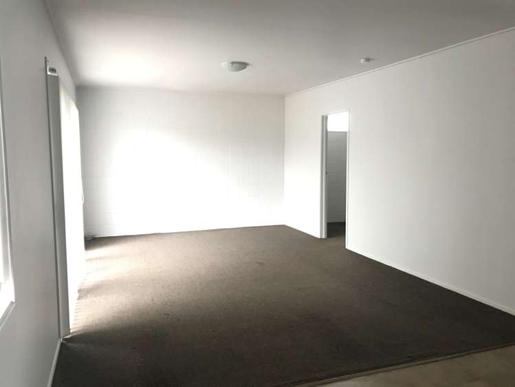 2 Cramond Drive Mangere East_10