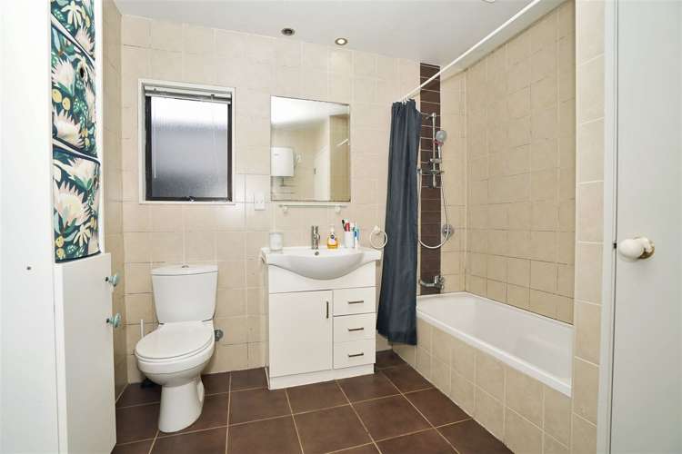 9 Lickfold Lane Pukete_6