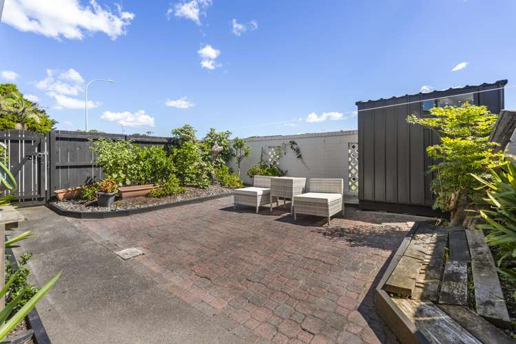 1/83 Centreway Road Orewa_4