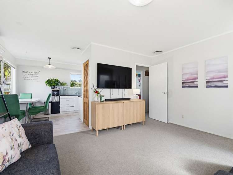 2/15A McIntyre Road_2