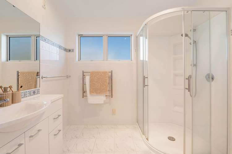 4 Mariners Grove Algies Bay_25
