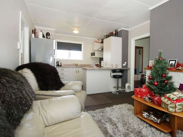 87 Monmouth Street Feilding_2