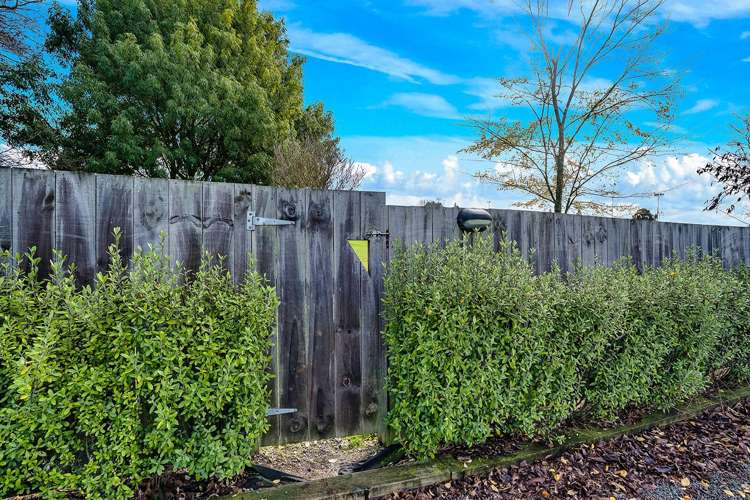 Unit1 3/13 Crescent Court Melville_12
