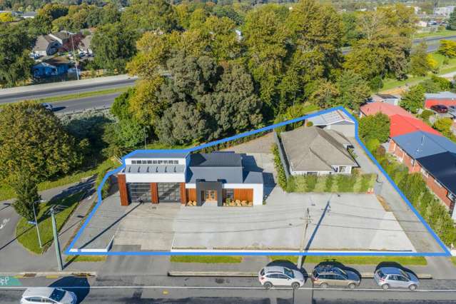 Stylish Multi Use Industrial + Refurbished house