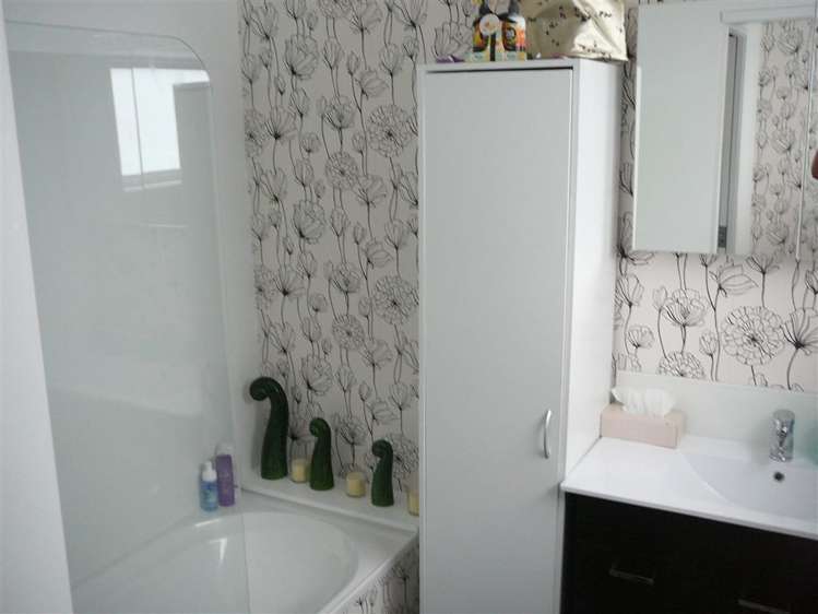 26b Washington Square Paeroa_9