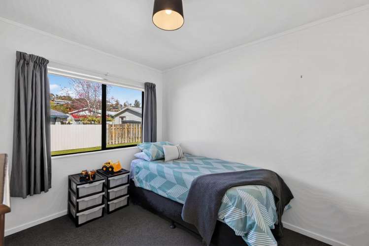 8A Solomon Street Brookfield_11