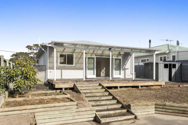 251 Breezes Road_0