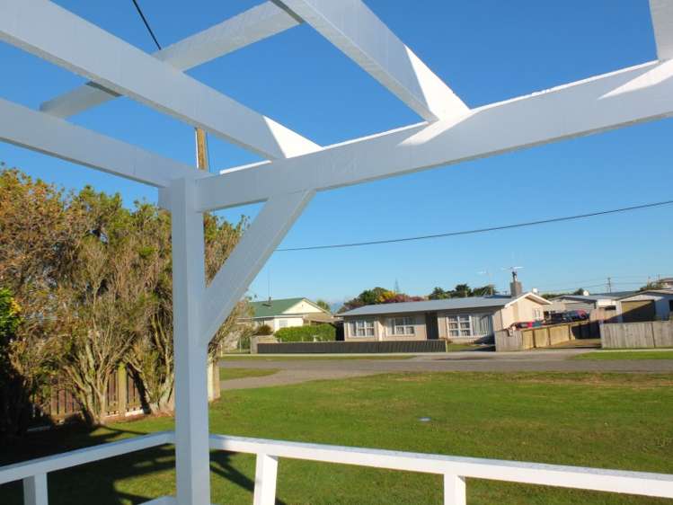 29 Edinburgh Terrace Foxton Beach_7