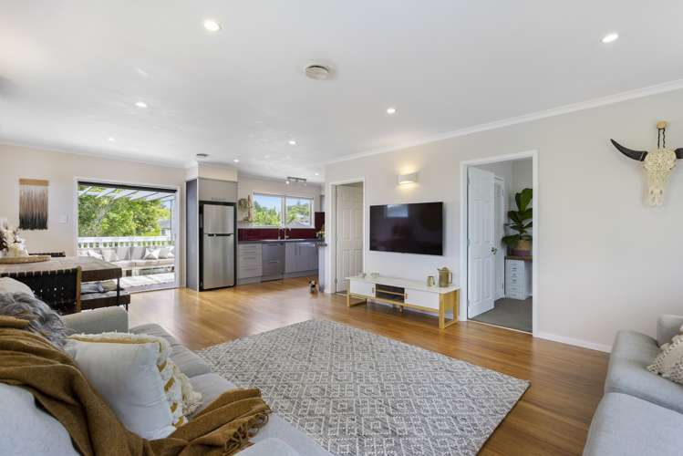 76 La Trobe Street Pakuranga Heights_5