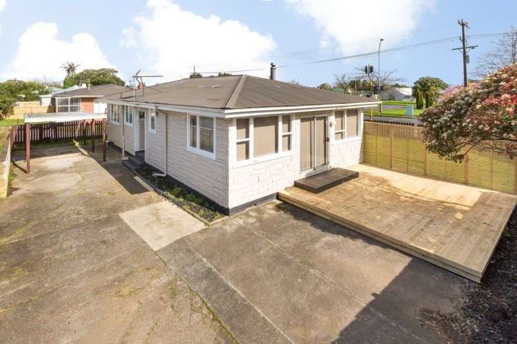 1/87 Russell Road Manurewa_0
