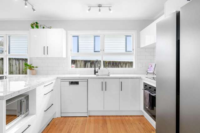 4a Gibson Road Dinsdale_2