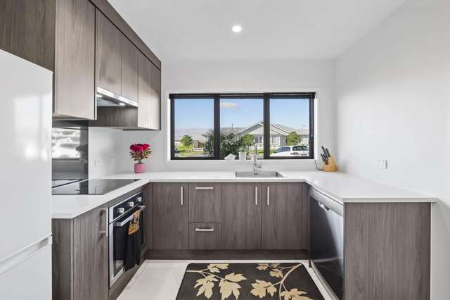 4 Koiora Road Clarks Beach_1