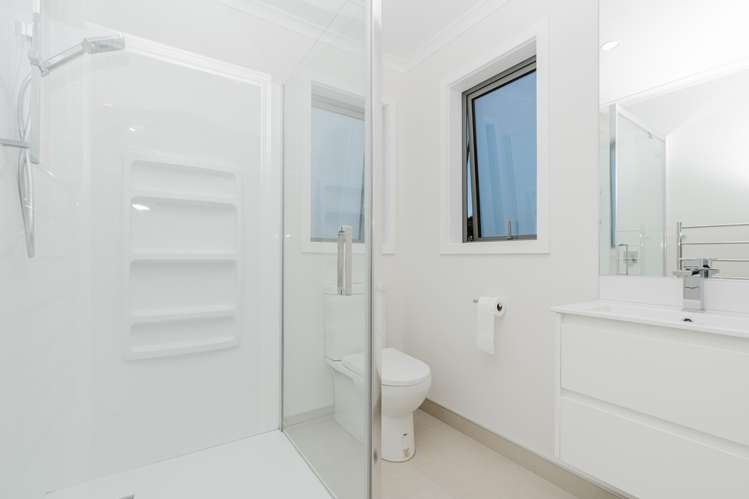 1/18 Pickering Crescent Chedworth_8