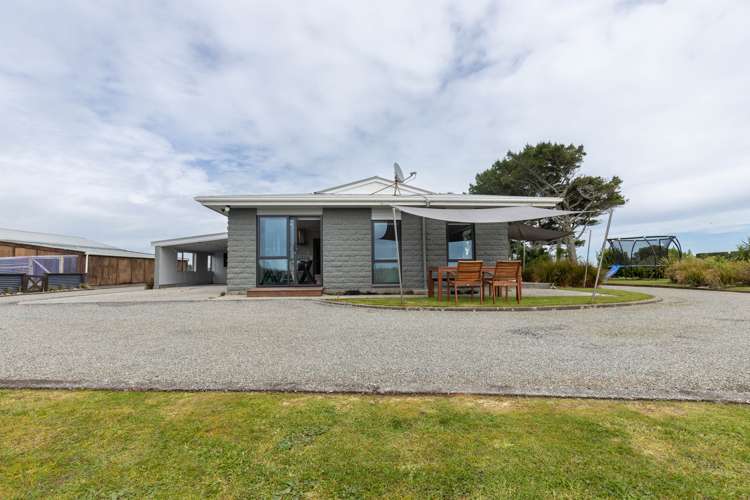 52 Greyhound Road Hokitika_25