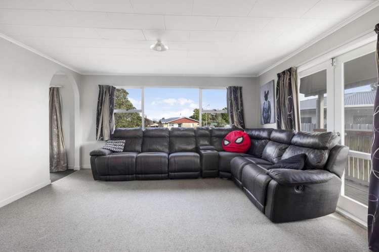 6 Yates Street Otaki Beach_5