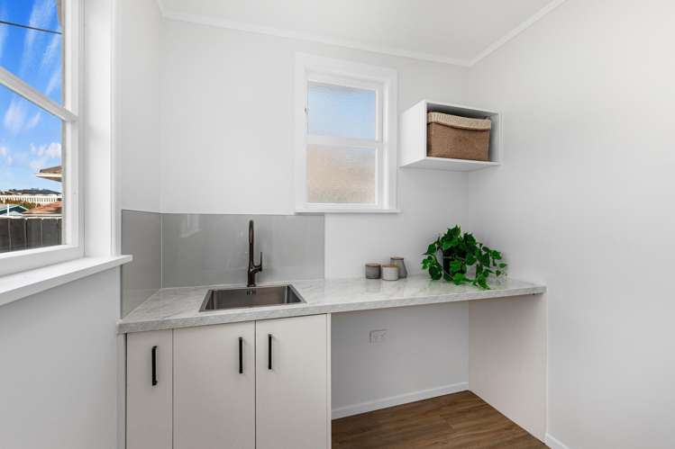 44 Palmer Crescent Silverstream_14