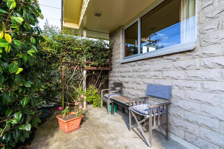 15B Baker Street Caversham_21