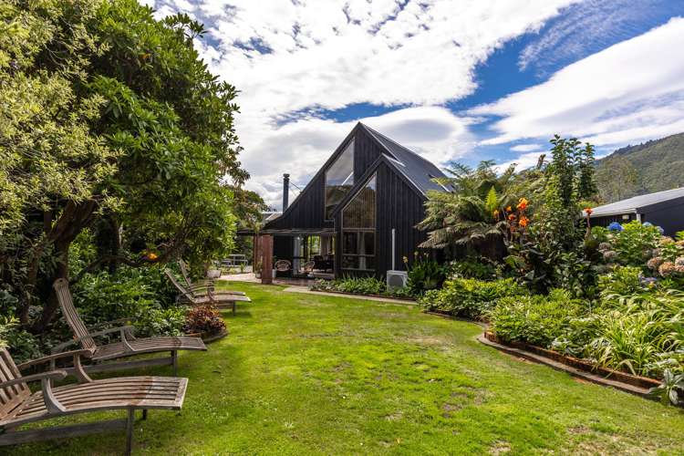 6b Beach Road Waikawa_21