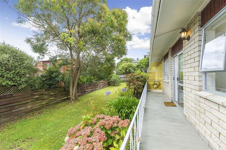 2/39 Shackleton Road Mount Eden_14