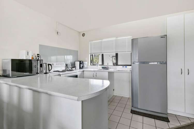 7/12 Ambrico Place New Lynn_1