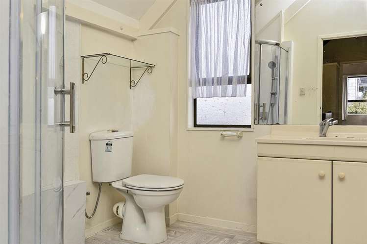 6/30 Owairaka Avenue Mount Albert_11