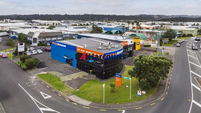 Premium Road Front Trade Retail/Showroom