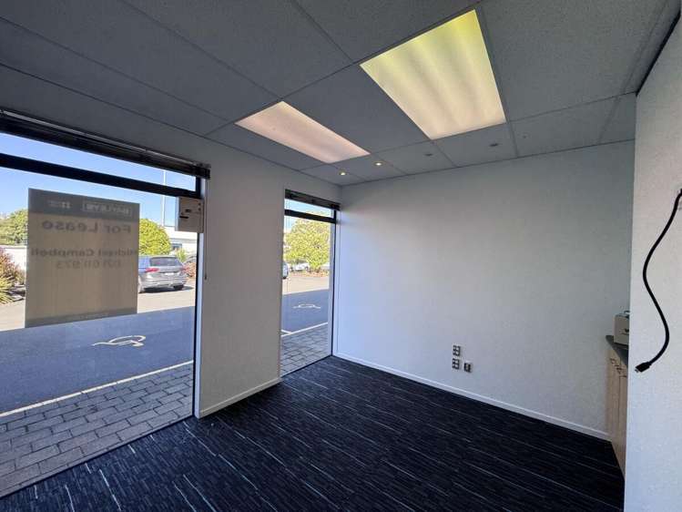 Unit C, 16 Sheffield Crescent Burnside_17