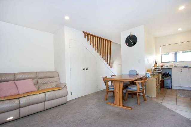 1/44 Fields Parade Oteha_4