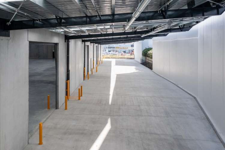 7-23 Cain Road Penrose_13