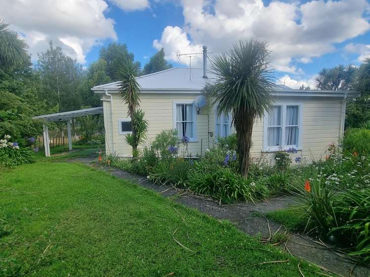 20 Makomako Street Pongaroa_14