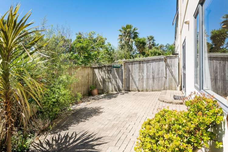 2/2 Sunnydale Place Oteha_14