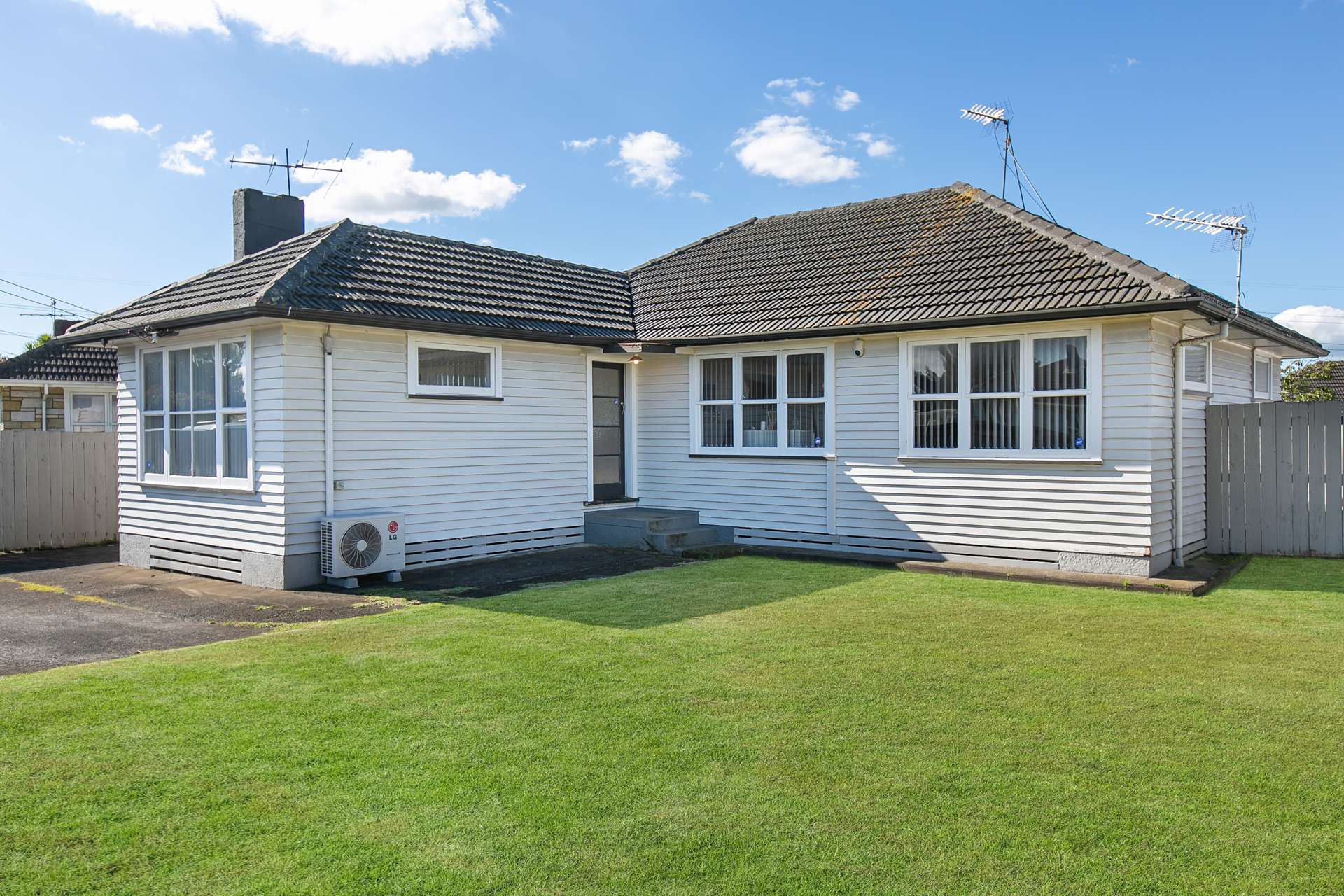 14 Sandbrook Avenue Otara_0