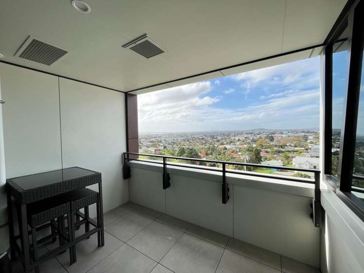 202/6 Waikumete Road Glen Eden_6