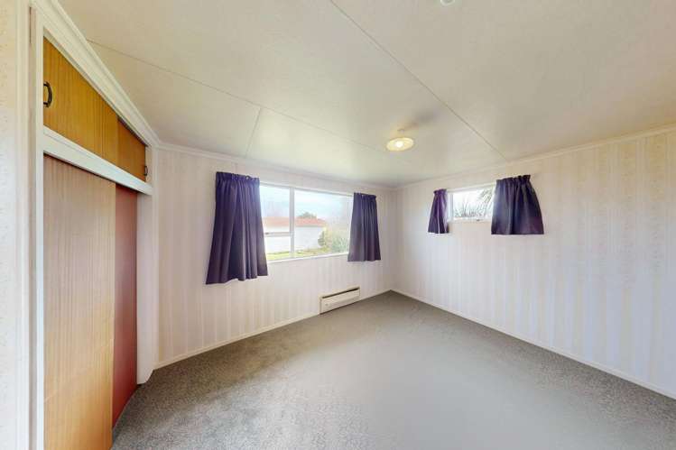6 Walker Crescent Bulls_13