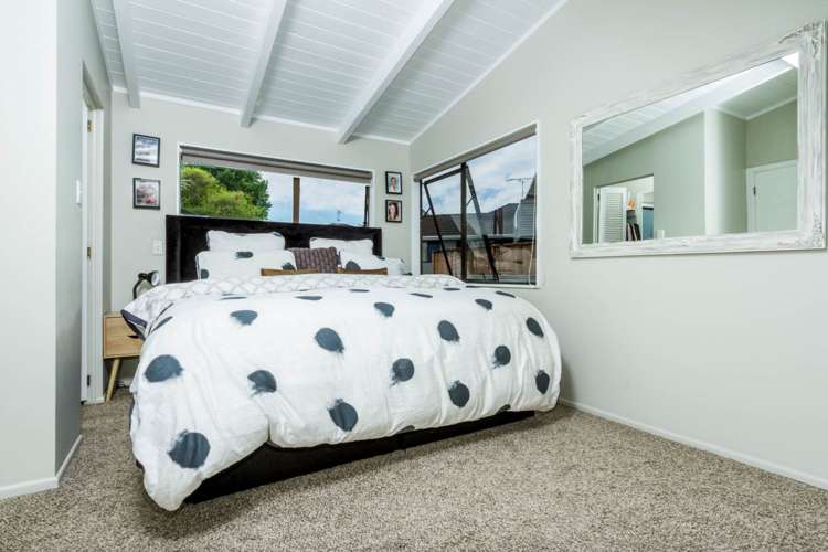 2/20 Selwyn Crescent Forrest Hill_13