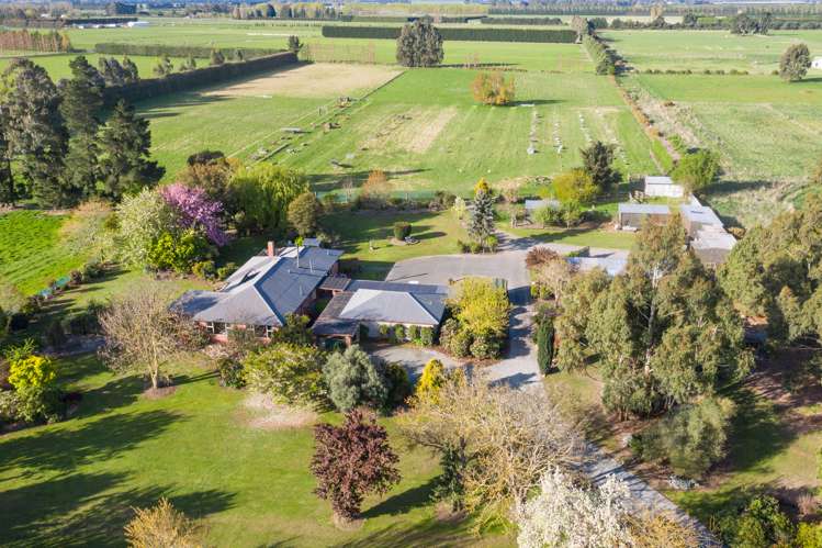 218 Racecourse Road Allenton_18